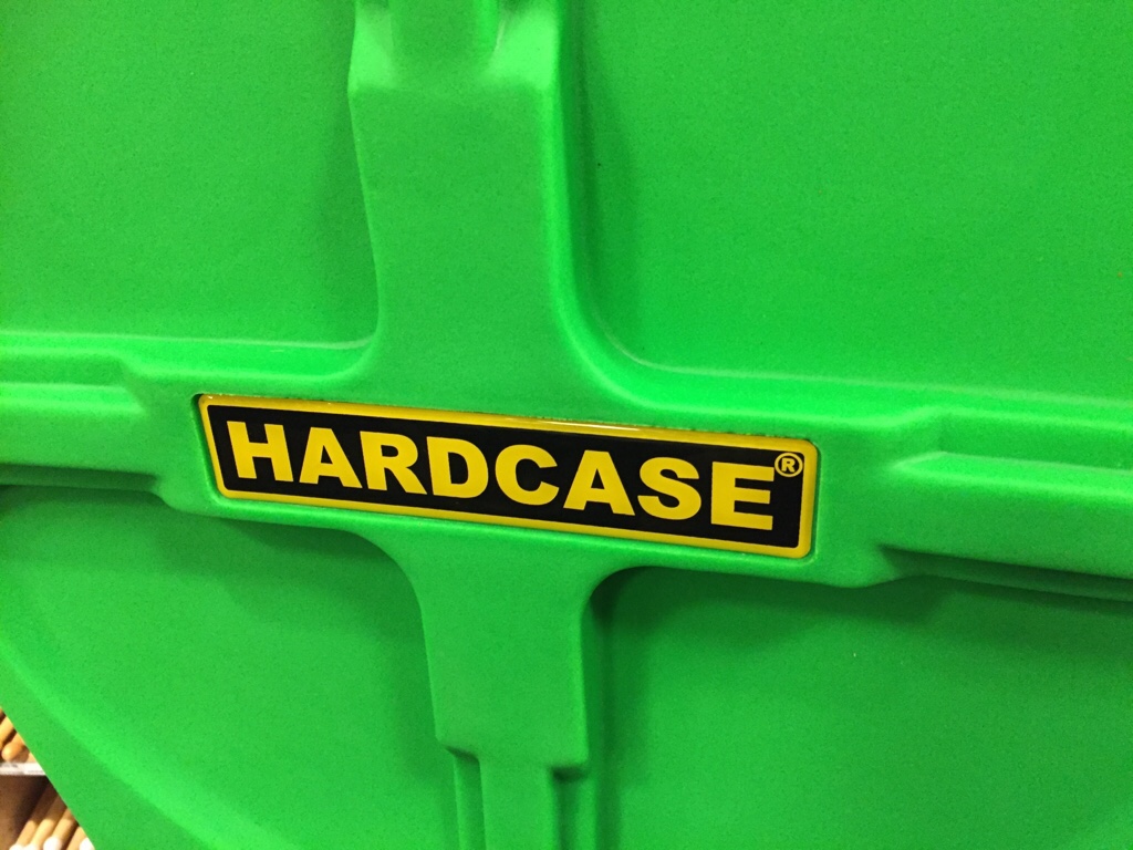 HARDCASE社の１４”スネア用ハードケースのカラーバジョン[HNL14S]が