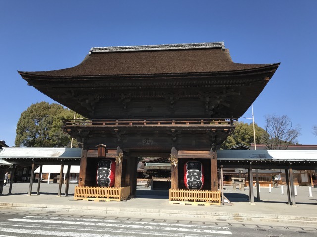 尾張大国霊神社　桜門
