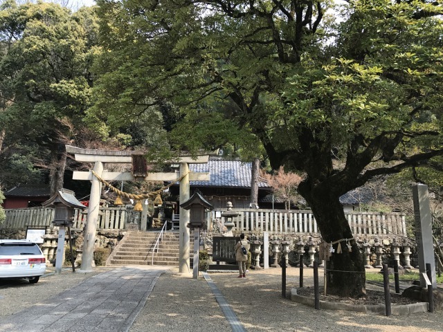橿森神社　参道