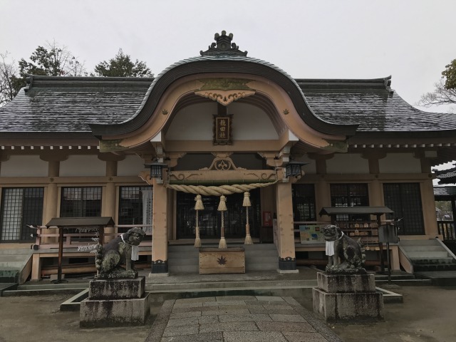 龍田神社　拝殿