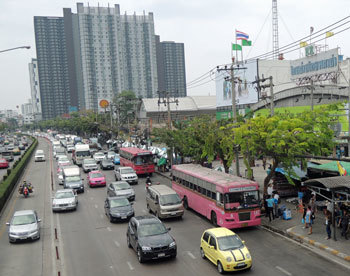 Bus147 Tha Phra