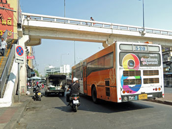 Bus520 Monburi 1
