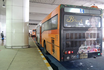 BusA4 Airport 2