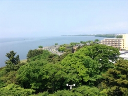 天守閣から琵琶湖竹生島