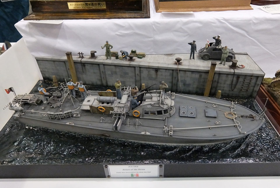 4404 イタリア魚雷艇 960×645