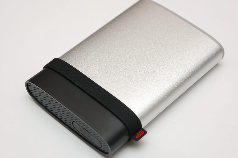 MILスペックの耐衝撃性能、IP68完全防水防塵仕様 USB3.0ポータブルHDD 