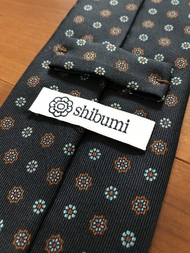 Shibumi Firenze（シブミ フィレンツェ）のハンドメイドネクタイを使ってみた_①